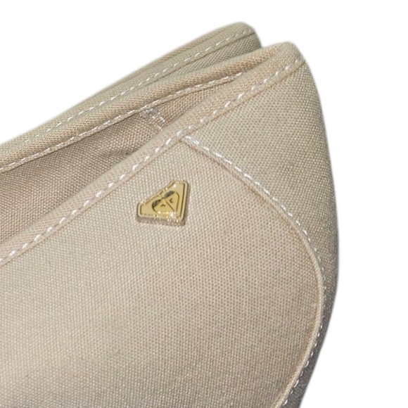 NWOT Y2K Roxy Canvas Closed Toe Wedge Heel Shoes - Picture 3 of 5